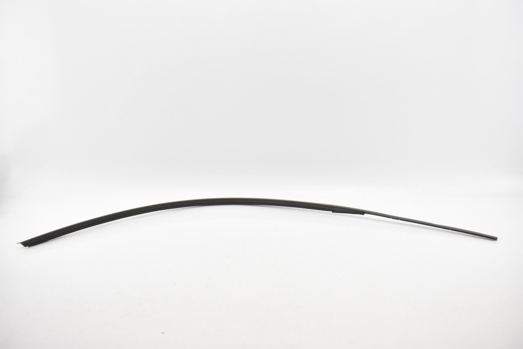 фото №1, Молдинг кровельная левая 8j8853703 audi tt 8j coupe 10-