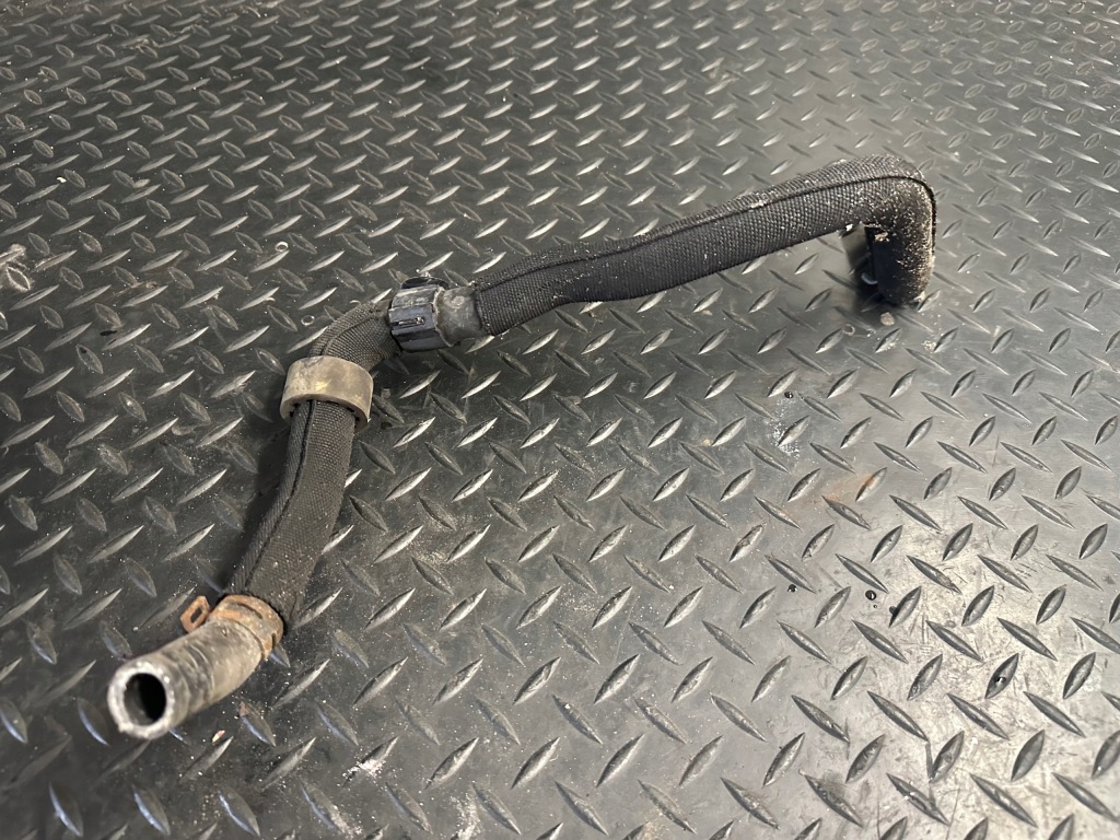 фото №6, Шланг води audi a8 d4 4.2 tdi cds 4h0121088ab