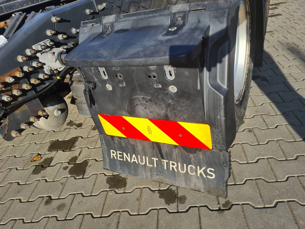 фото №1, Крила бризковик правий задня кронштейн renault gama t c range