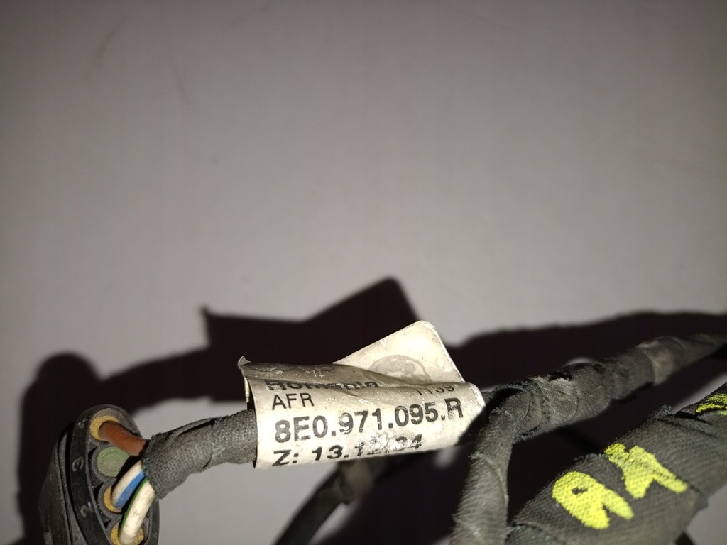 фото №9, Джгут бампера перед 8e0971095r audi a4 b7