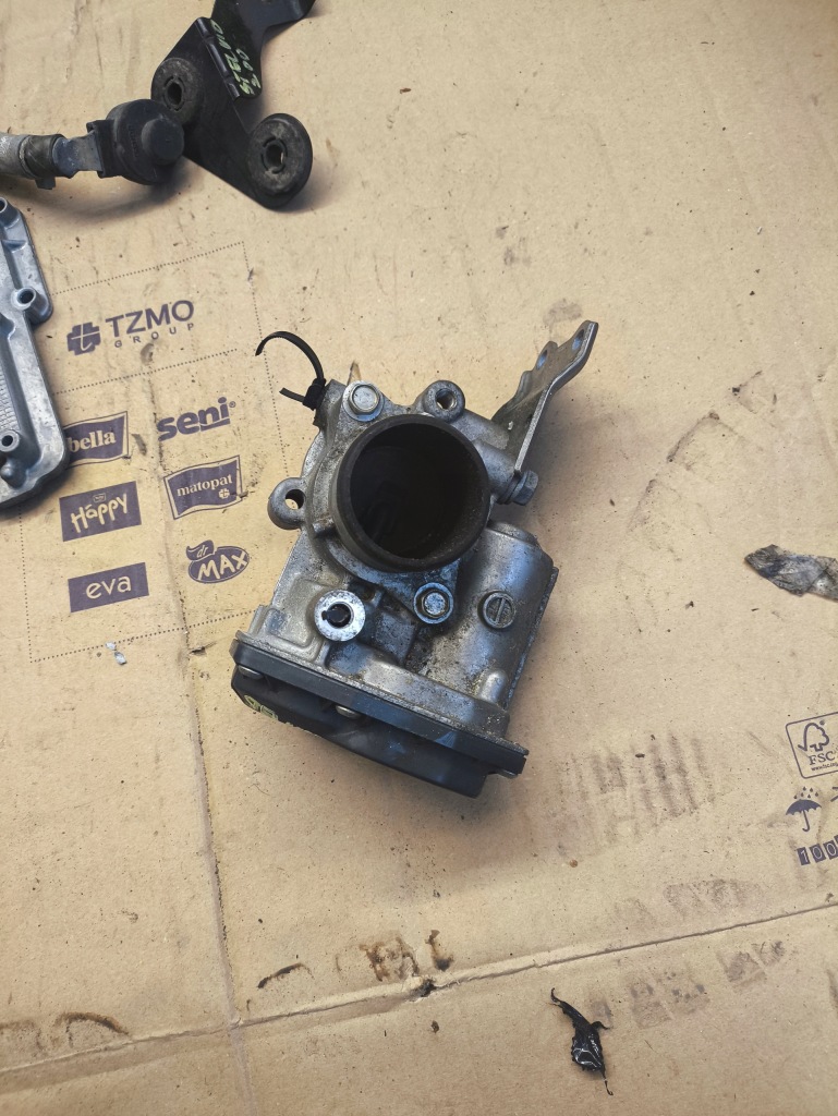 Купити Alfa romeo stelvio fiat alfa romeo jeep клапан egr 55277703 ?