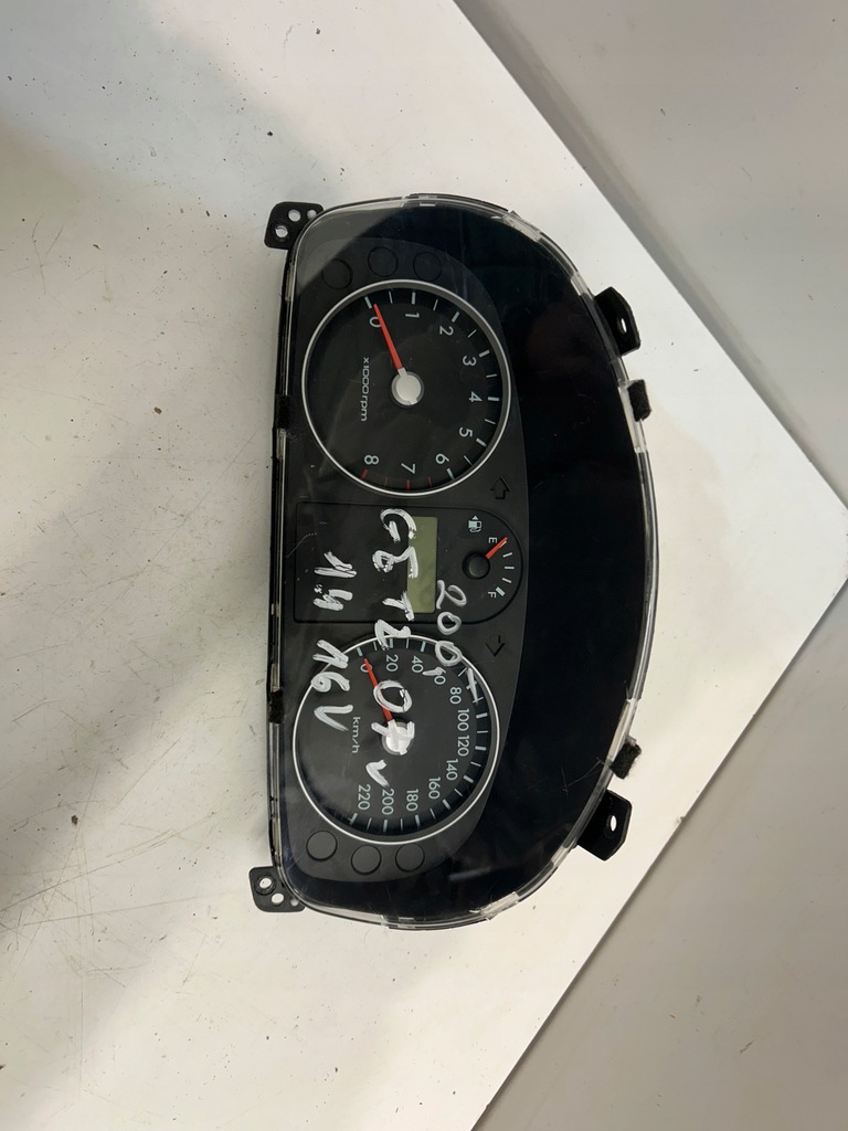 фото №1, Приборная панель hyundai getz