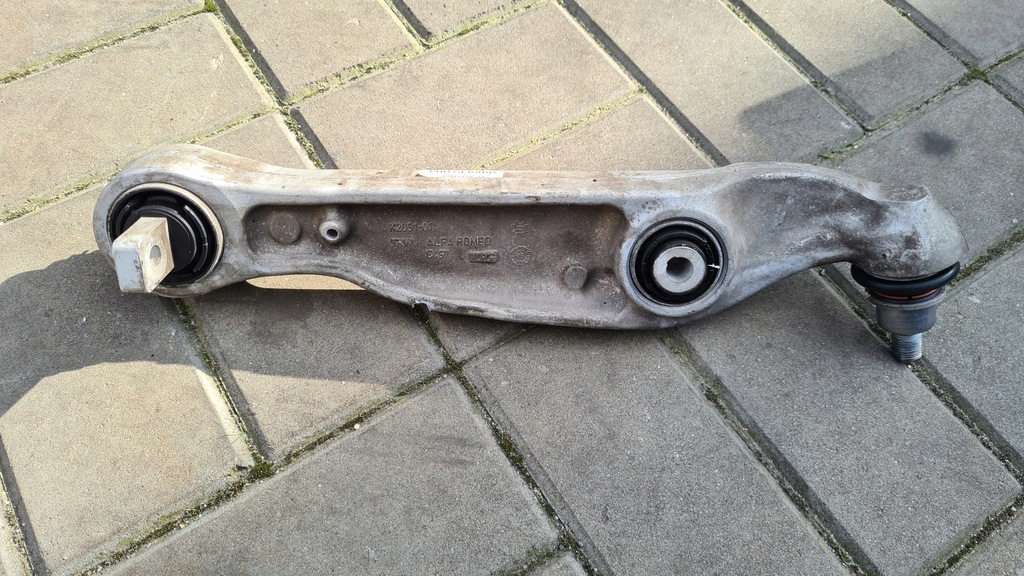 фото №1, Alfa romeo giulia q4 важіль передній лівий