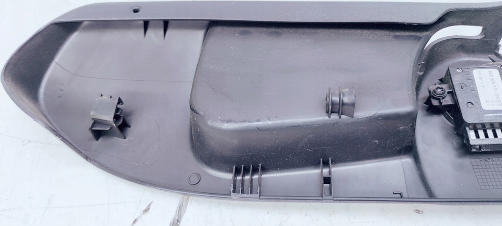 фото №5, Защита заглушка сиденье правая audi a6 c6 2100036r