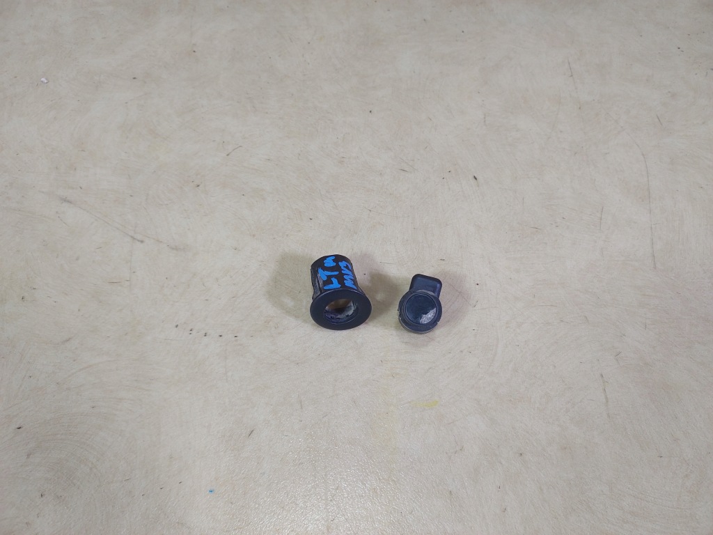 фото №1, Focus mk3 датчик pdc лівий tył+koszyczek