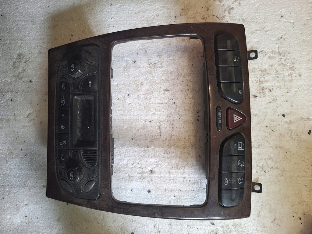 фото №1, Панель кондиционера mercedes w203 kl c