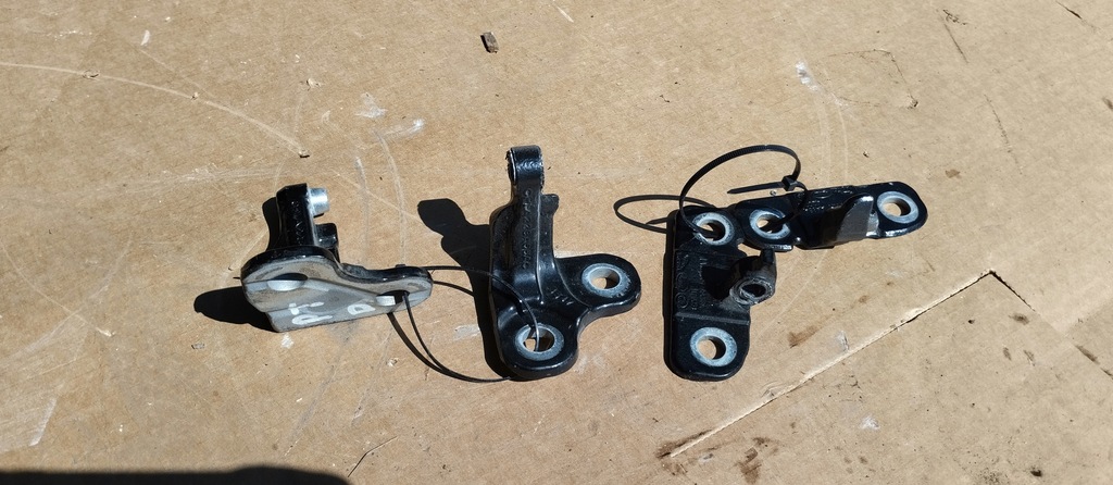 фото №1, Петля петли дверь правый задняя range rover velar l560 комплект