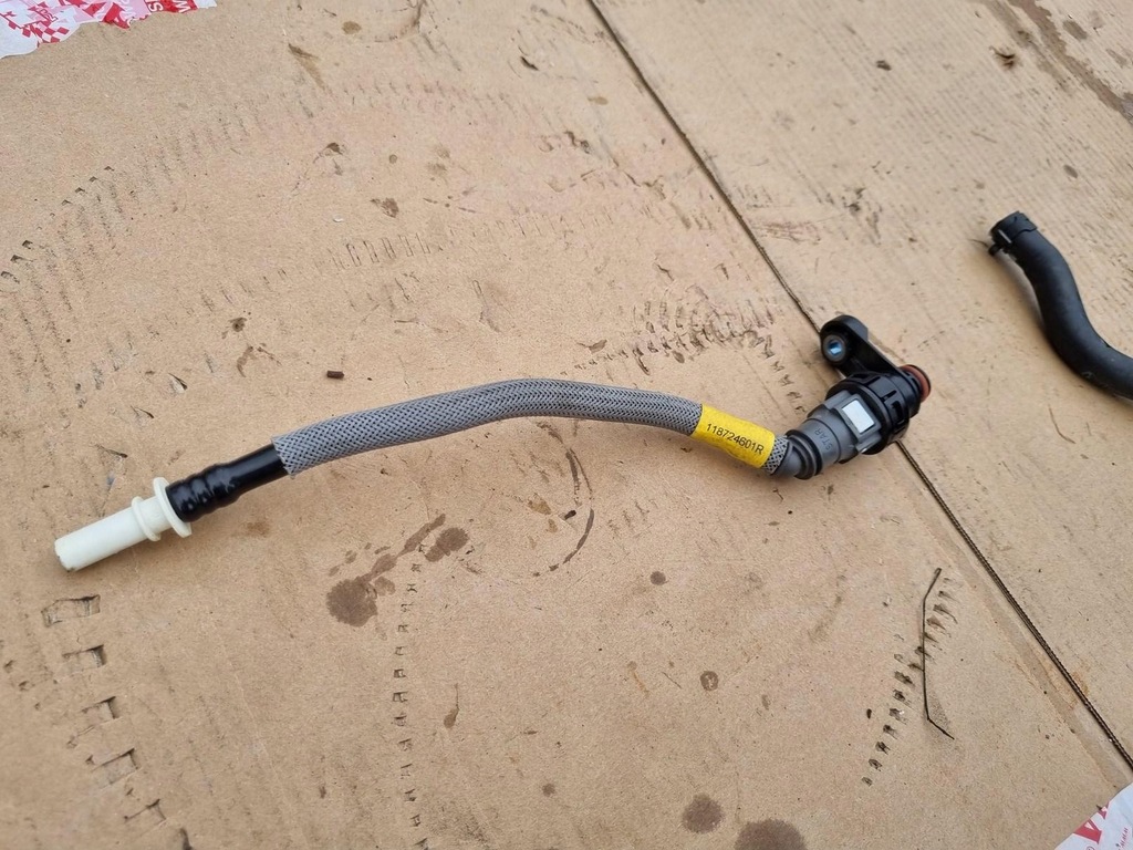 фото №1, Шланг масла renault clio v 1.0 118724601r