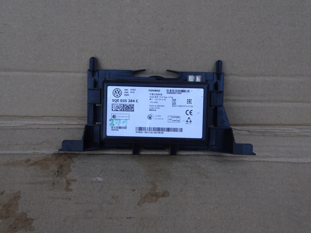 фото №1, Vw golf vii блок управления услуг online 5qe035284c