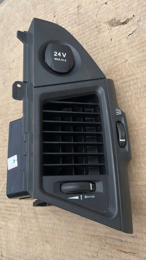 фото №1, Решётка обдув впуск воздуха прикуриватель mercedes actros mp4