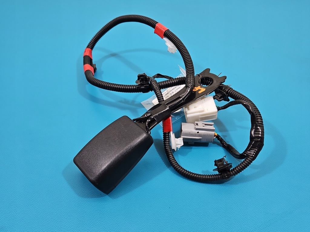 Купить Клипса поперечина безопасности перед левая водителя lexus ct 10-22 европа