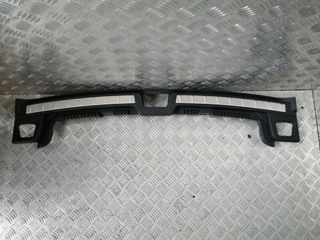 фото №1, Молдинг защита порог багажника 31440641 volvo xc60 ii