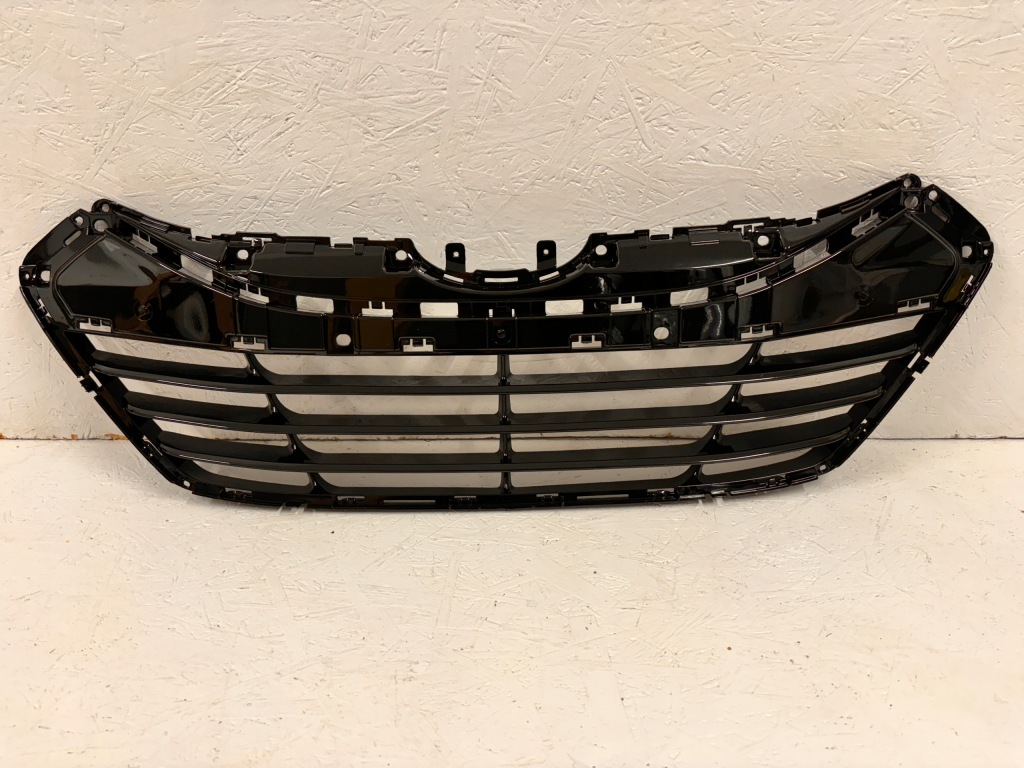 фото №1, Hyundai ix35 10- решётка радиатора бампер 865612s100