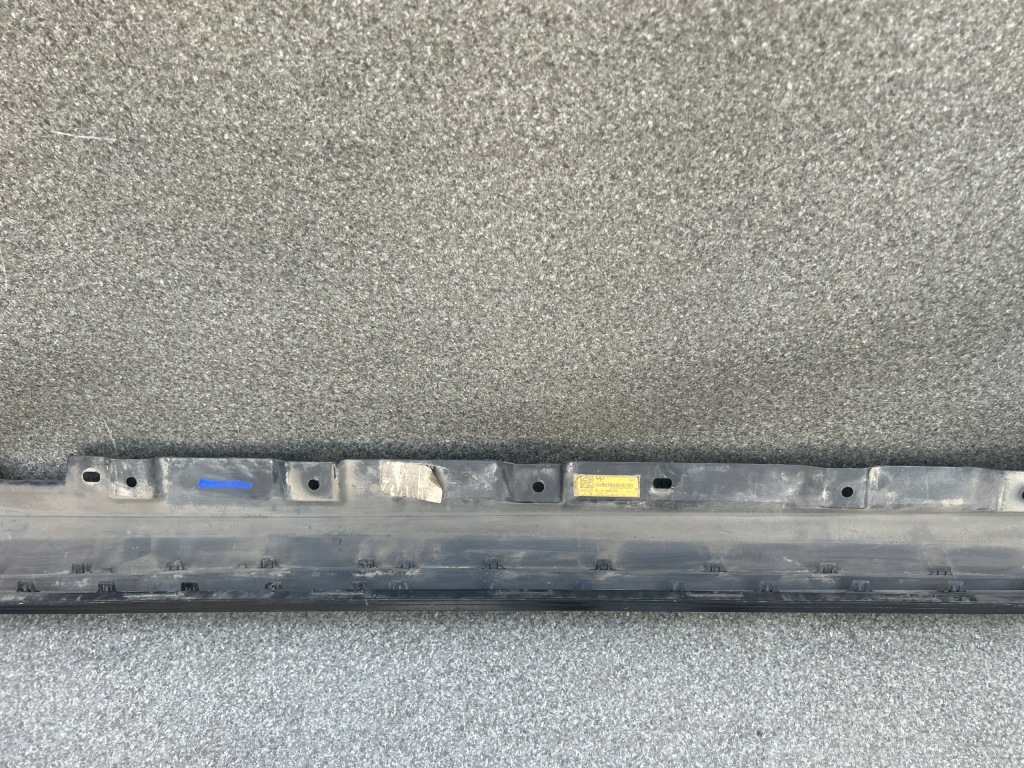 Поріг правий накладка поріг mercedes w222 long amg a2226981854 poznań Зі Шроту