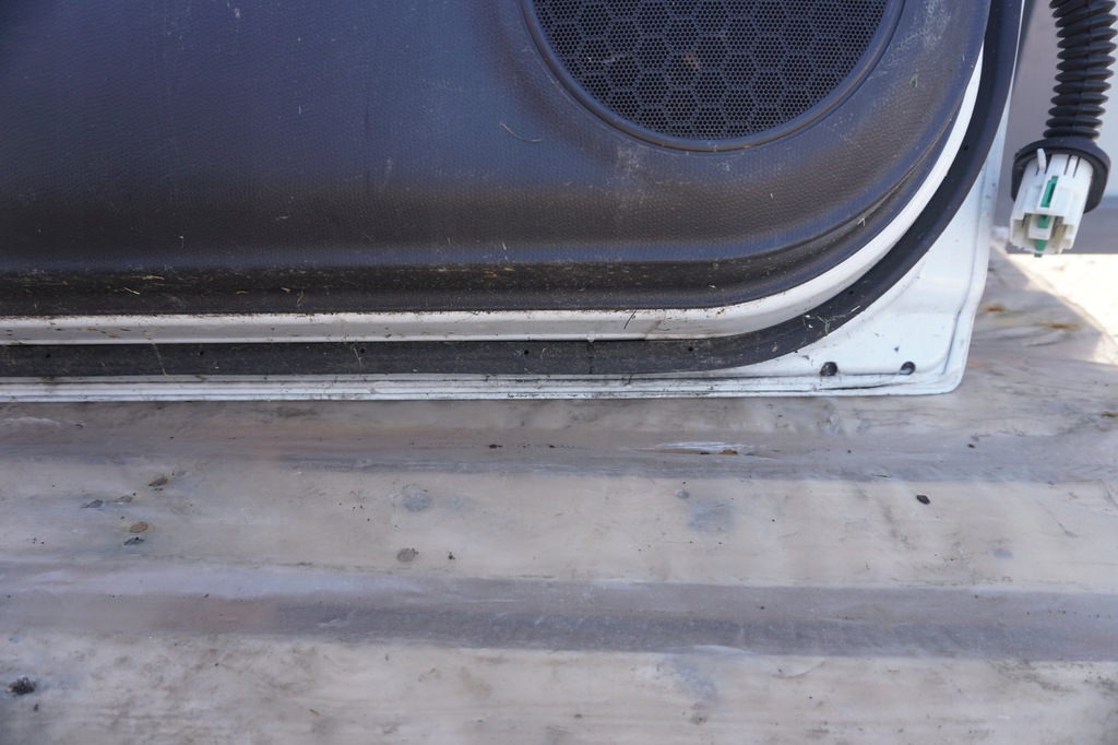 фото №11, Suzuki swift iii дверь левая передние 26u 5d nr.32 68002-62j00