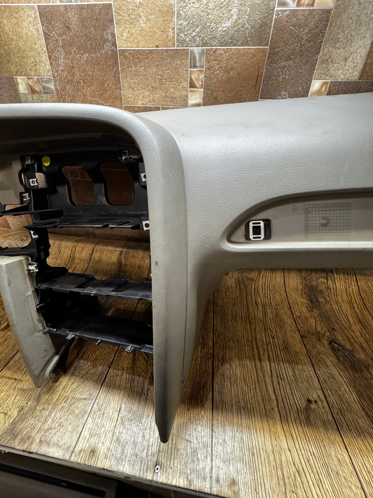 фото №10, Audi a6 c6 приборная панель приборная серая europa бежевая