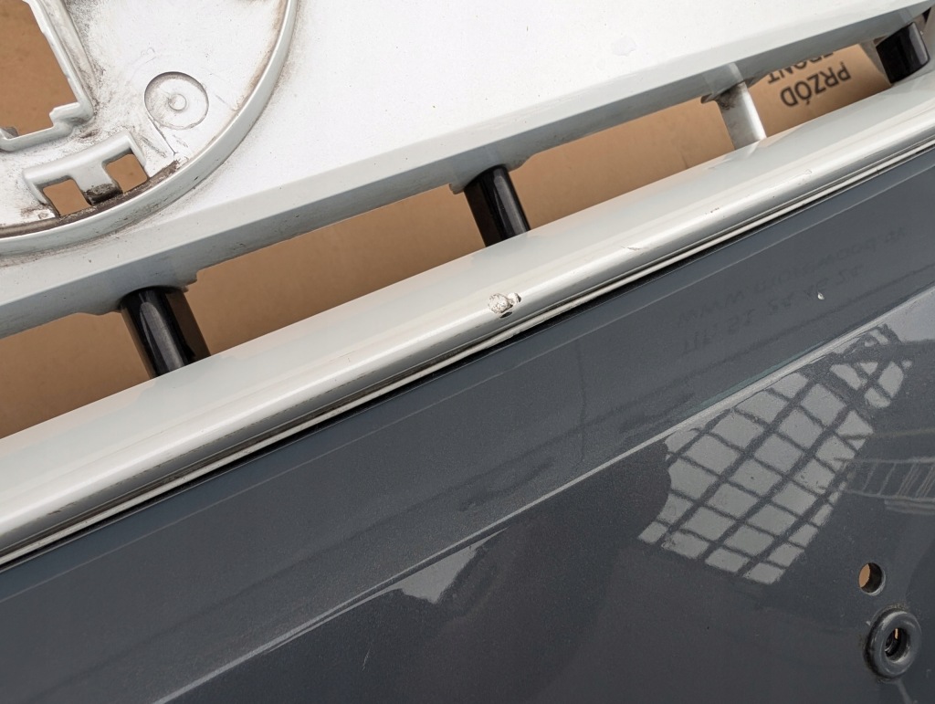 Купить Бампер перед передний решётка радиатора volvo xc40 electric recharge 31449359