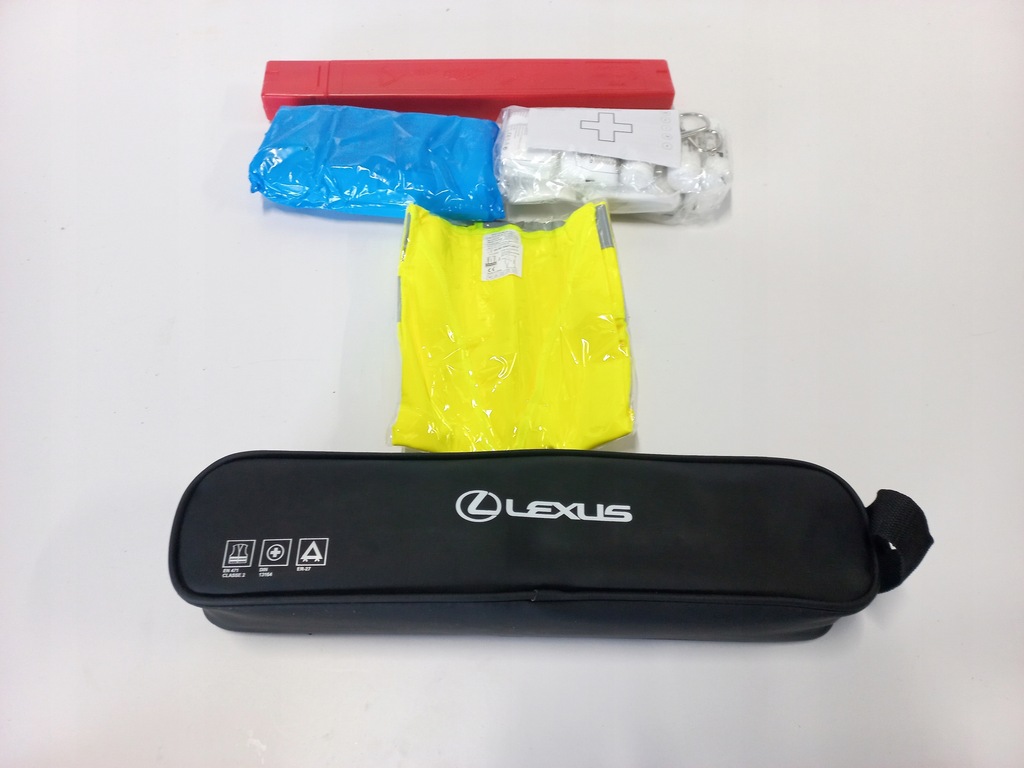 фото №1, Аптечка треугольник lexus ux 250h f-sport