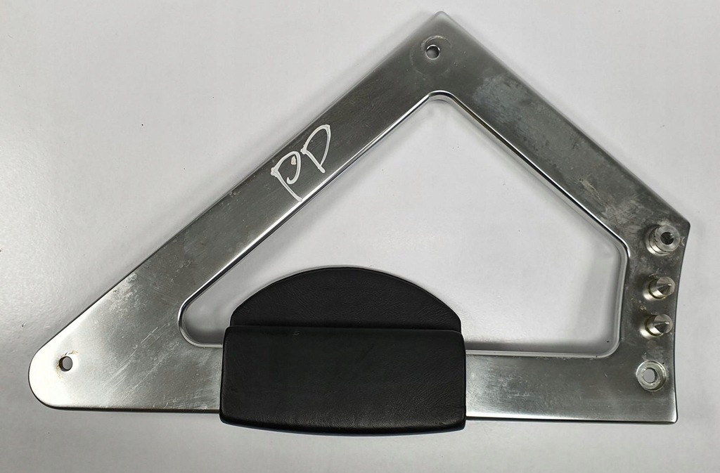 фото №6, Кронштейн кронштейн туннель среднего правый audi tt 8n