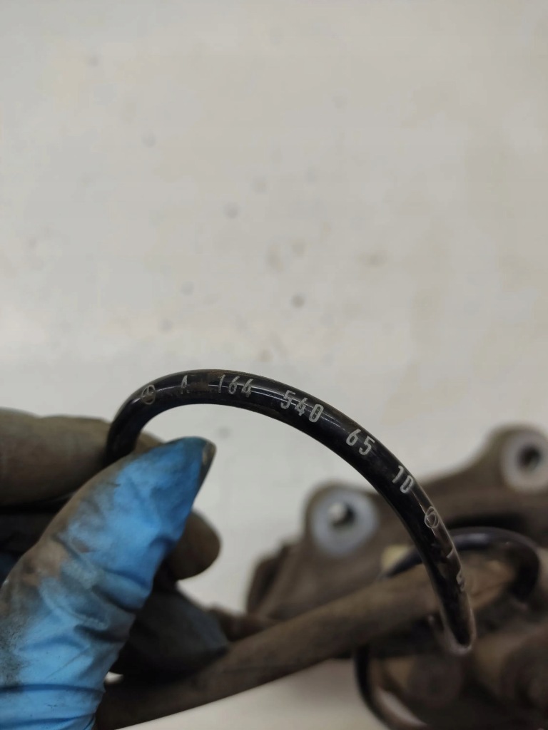 Купить Суппорт тормозной задний задний  сторона правая mercedes-benz ml w164 a1645406510