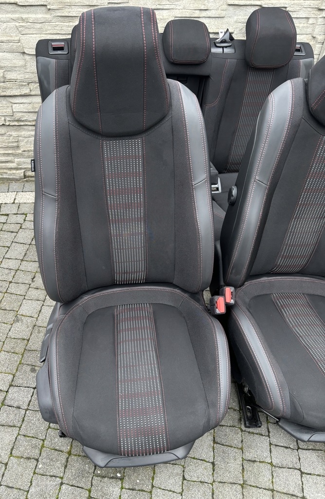 фото №8, Peugeot 308 t9 gt line hb сиденья заднее сиденье обшивки