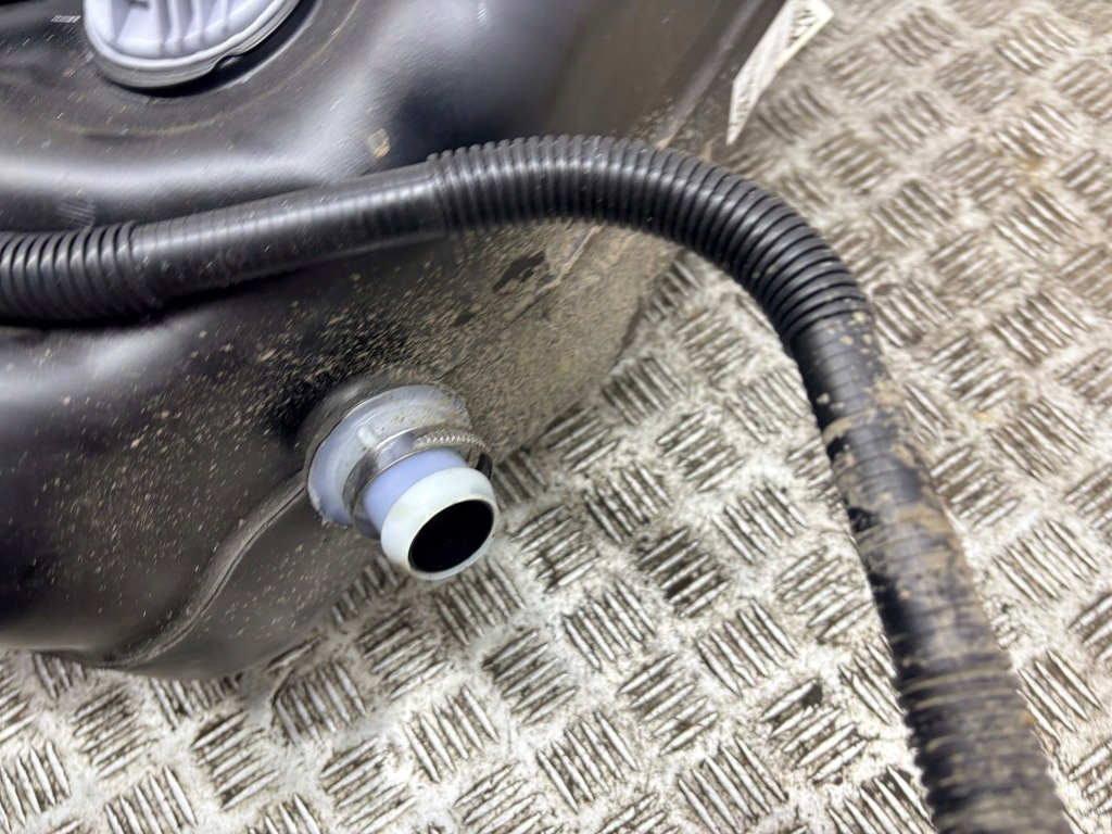 Бак топлива mini countryman u25 8741428 Недорого