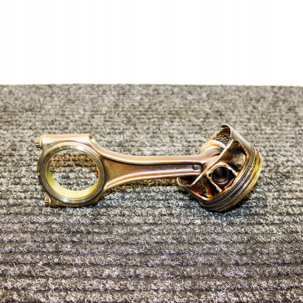 фото №1, Audi q5 sq5 2018 поршень 06m100c