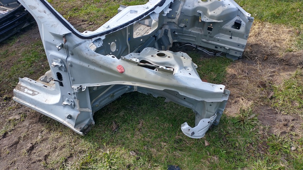 фото №5, Tesla model 3 четверть левая правая перед