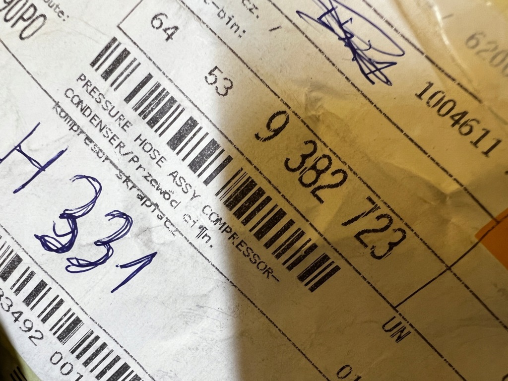 Патрубок шланг труба трубка кондиціонера bmw x3 f25 18d x4 f26 18d 20dx новий oem Оригінал