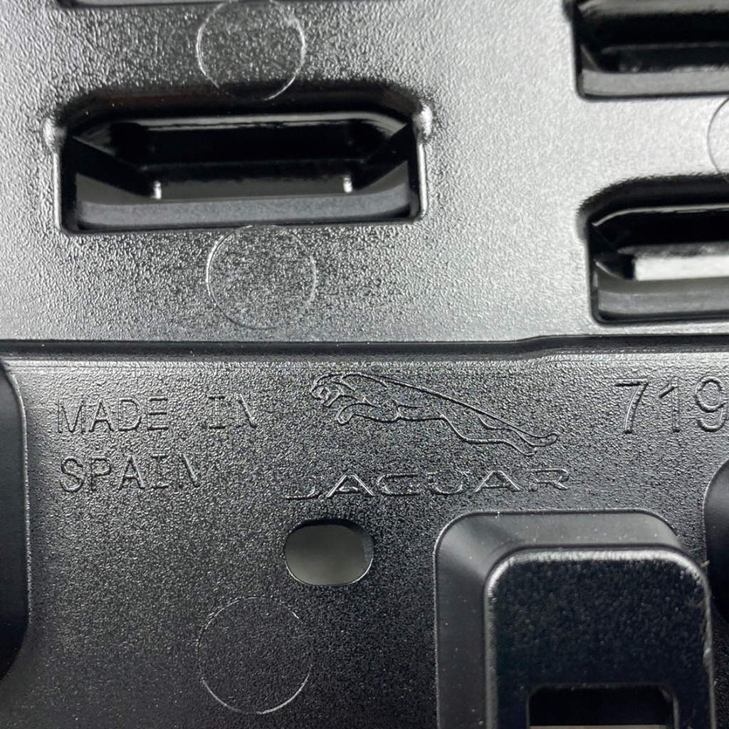 фото №14, Новый оригинальный номер решётка радиатора jaguar i-pace 2021- j9d3-8bb271-b