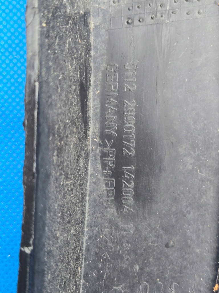 Накладка молдинг крыла задний  сторона правая bmw x1 e84 2990172 оригинал с Разборки