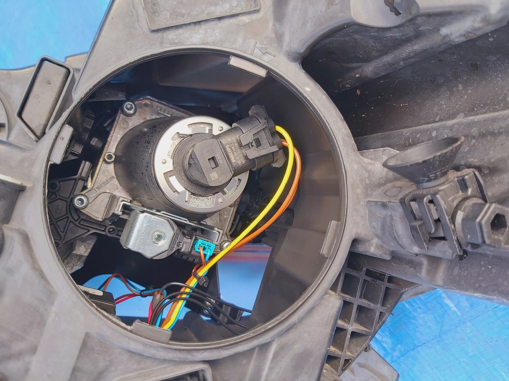 фото №9, Opel-części zafira c фара правий лампа перед