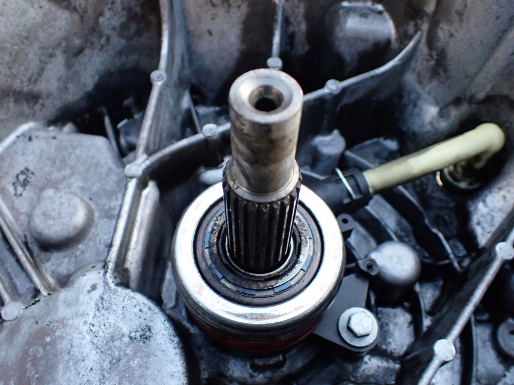 фото №7, Коробка передач передач renault grand scenic iii 2011 1.6 dci bvm6 8200667177 8107