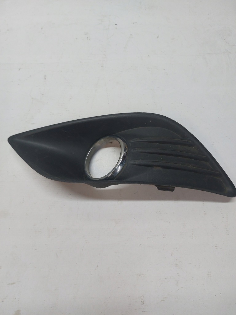 Купити Решітка бампера ліва перед ford focus 2