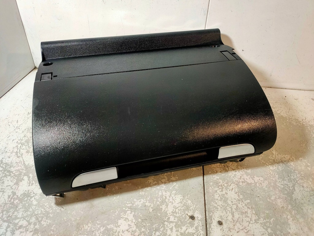 фото №1, Audi a3 8p бардачок пасажира 8p1857035c