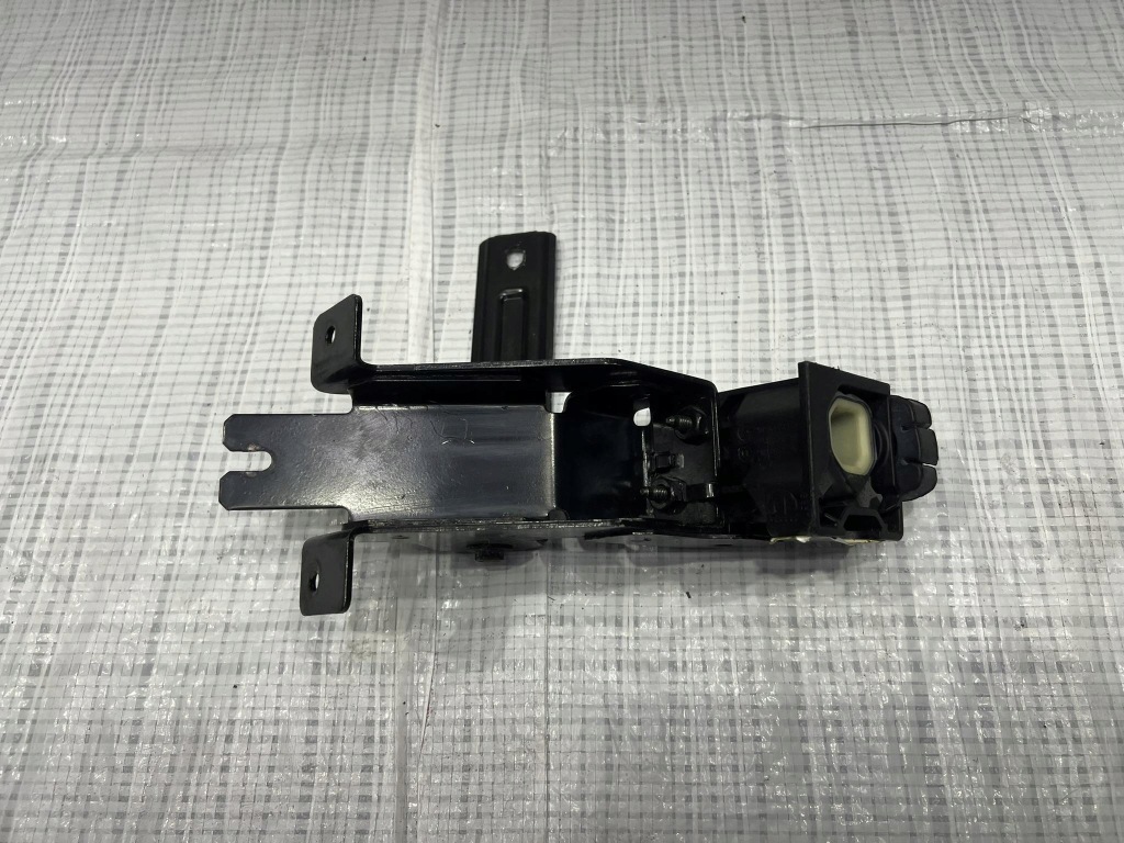 фото №2, Кронштейн кронштейн alfa romeo stelvio quadrifoglio qv