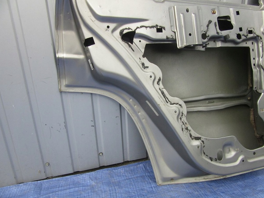 фото №11, Chevrolet trailblazer 2002 дверь левая задняя