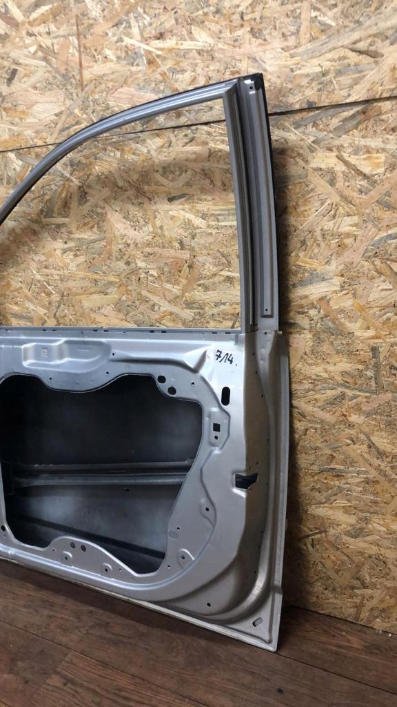 фото №15, Chrysler grand voyager двері праве передні 08