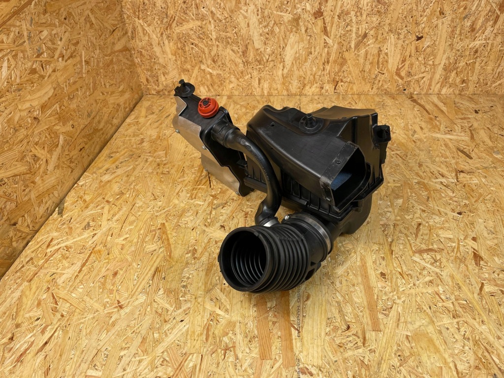 Корпус фильтра воздуха bmw g01 g02 g05 g06 g11 g12 g30 7643301 8470034 Недорого