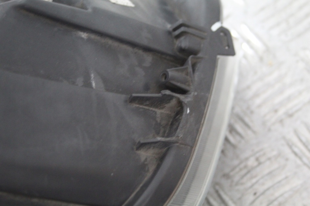 фото №8, Лампа правый перед seat ateca 576941006a