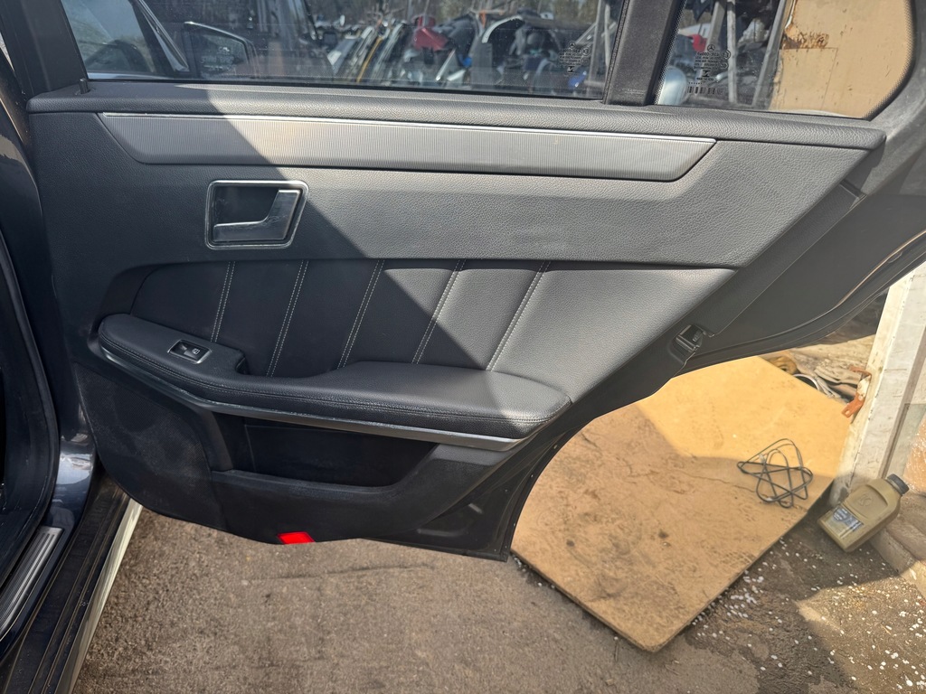 фото №6, Mercedes s212 w212 lift kombi комплект сидений обшивка дверей обшивки сиденья заднее сиденье