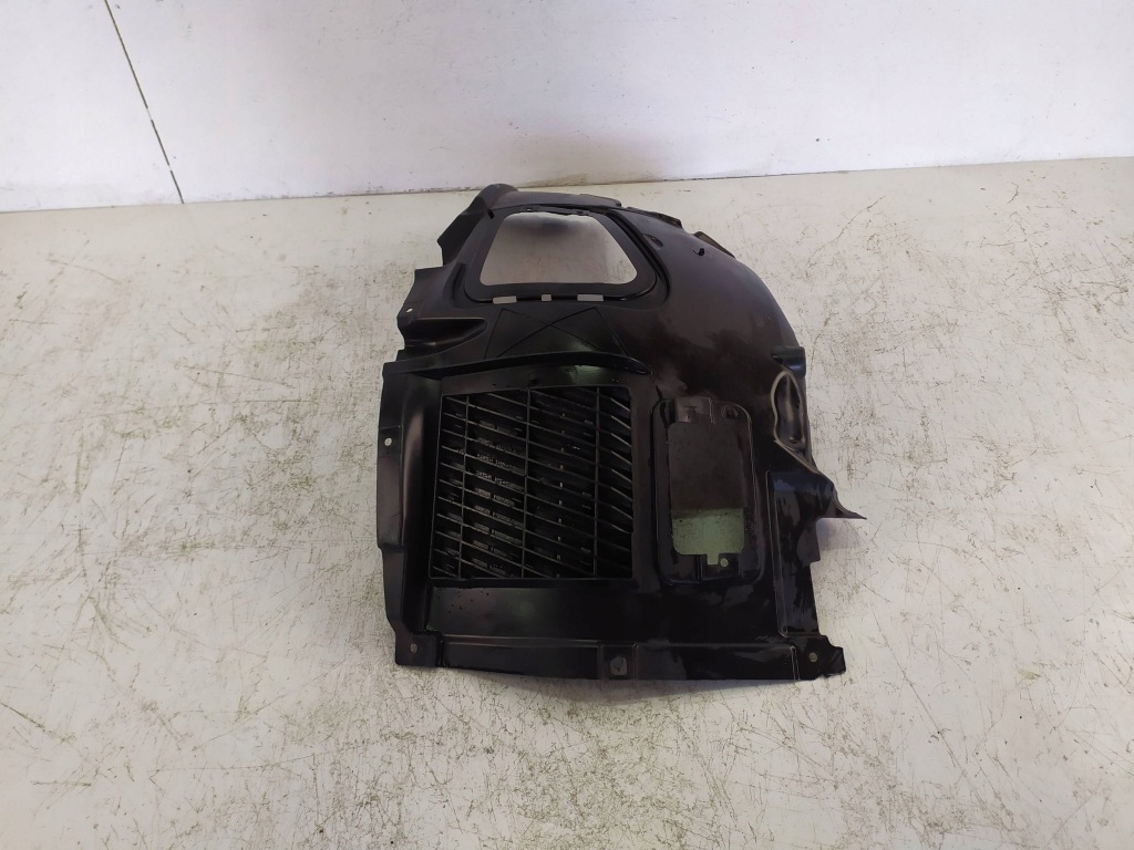 Подкрылок правый перед bmw 5 f10 f11 7186728 Киев