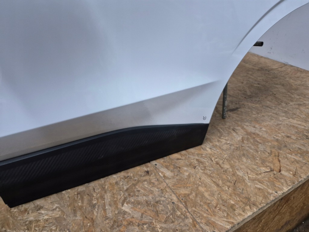 Renault megane v 5 e-tech дверь задние задний  левая Цена