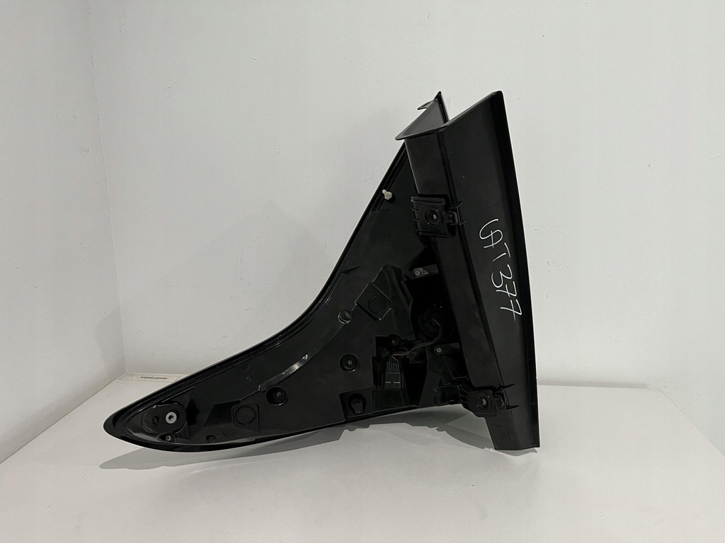 фото №9, Renault espace v лампа правый задняя 265501303r