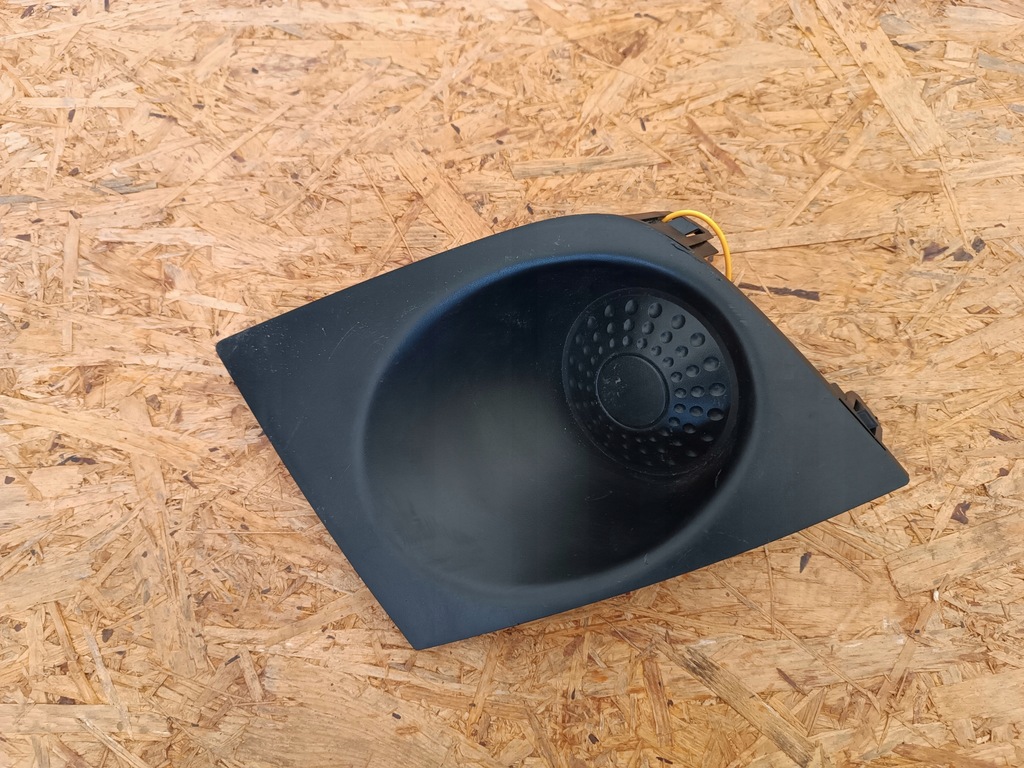 фото №11, Решётка бампера противотуманной фары правая nissan tiida versa