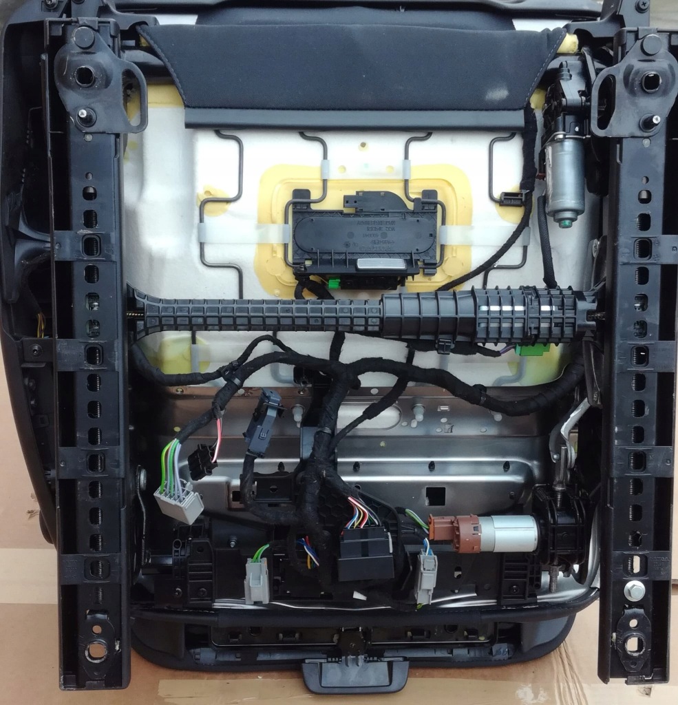 фото №10, Volvo xc60 ii сидіння заднє сидіння обшивки тунель r-design стан bdb комплект