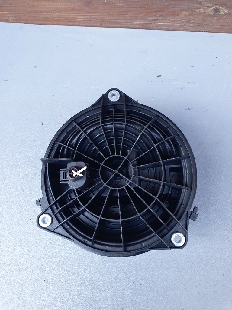 фото №6, Ручка кришки багажника vw passat b7 6r0827469