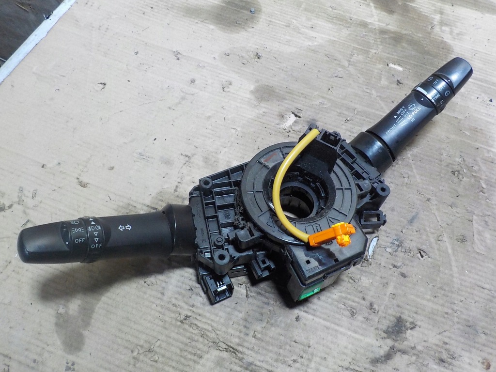 фото №3, Space star 1.0 перемикач комбінований 8617a010