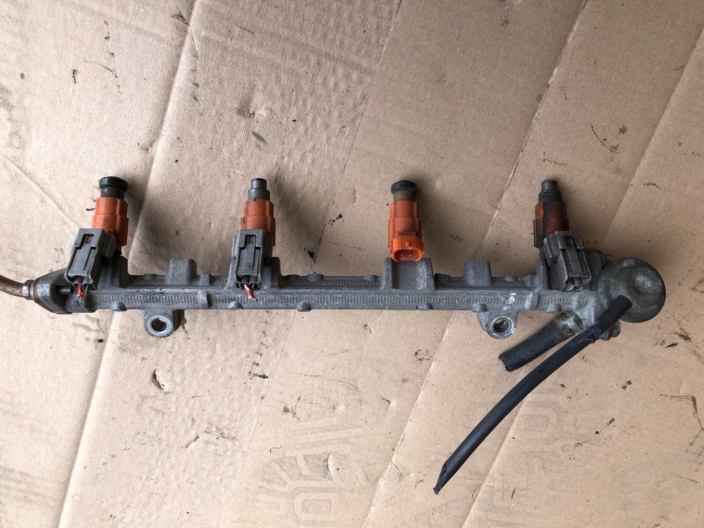 фото №1, Молдинг упорскування форсунки mitsubishi space star e773103zi