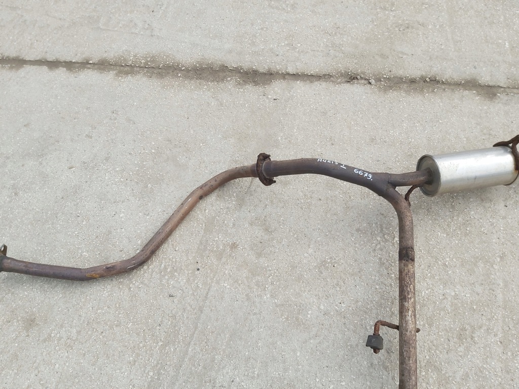 фото №6, Toyota auris i гасник toyot motorsport накладка